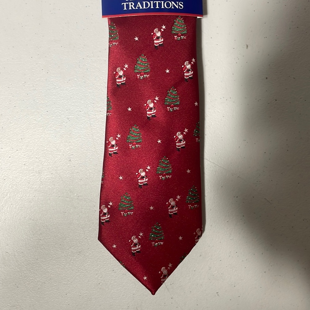 NWT American Traditions Red Santa Star Tree Tie